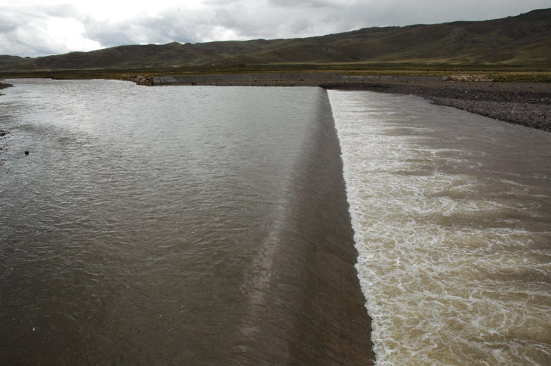 Uma barragem de desvio