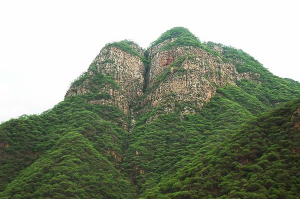 Cerro Lajas de Tongn, cerca a la confluencia de los ros Moyn y Sangana, cuenca La Leche.