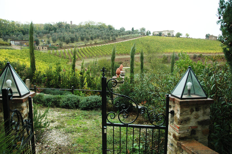 El paisaje de la Toscana, visto desde la puerta de entrada a La Fonte de Maquiavelo B & B.
