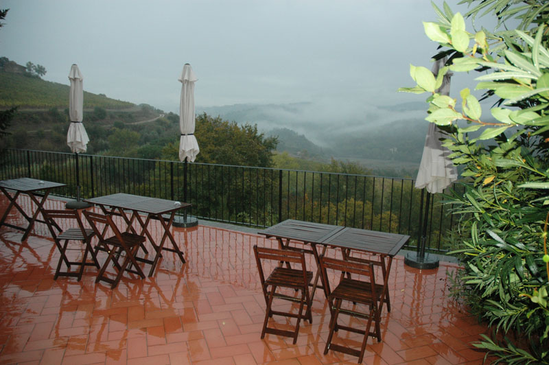 A vista rural de Toscana, observada da Fonte de Maquiavel B&B. 