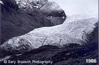 Retreat of Ururashraju glacier, White Range, Peru: 500 m between 1986 and 1999